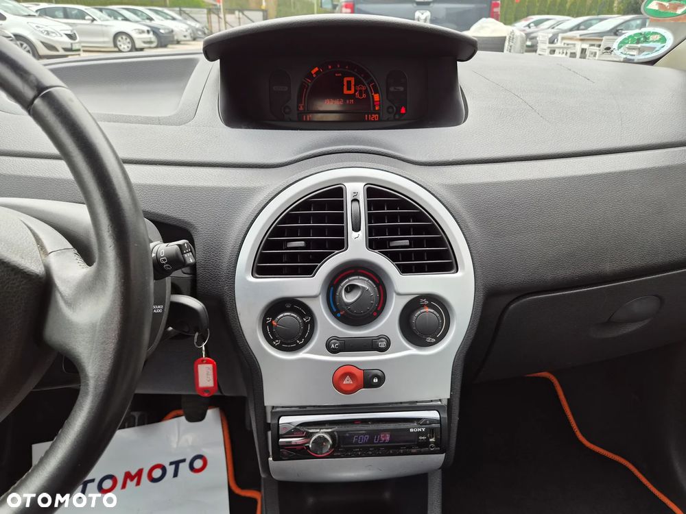 Renault Modus - 22