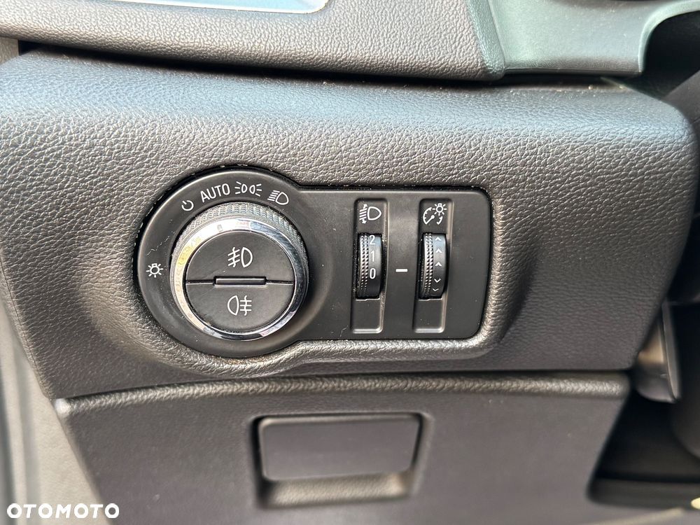Opel Astra 1.7 CDTI - 15
