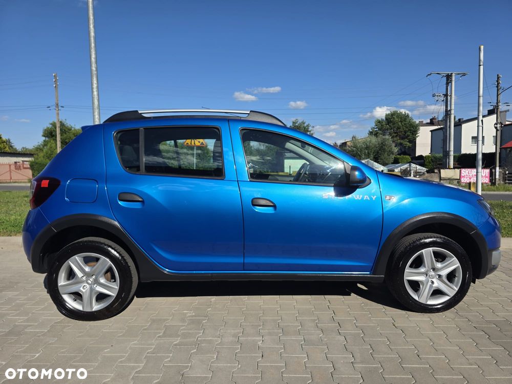 Dacia Sandero Stepway TCe 90 (S&S) Celebration - 8