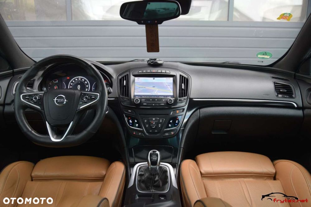 Opel Insignia - 38