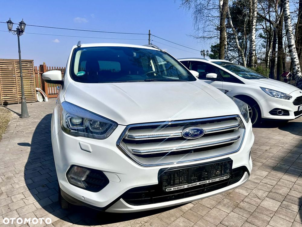 Ford Kuga - 1