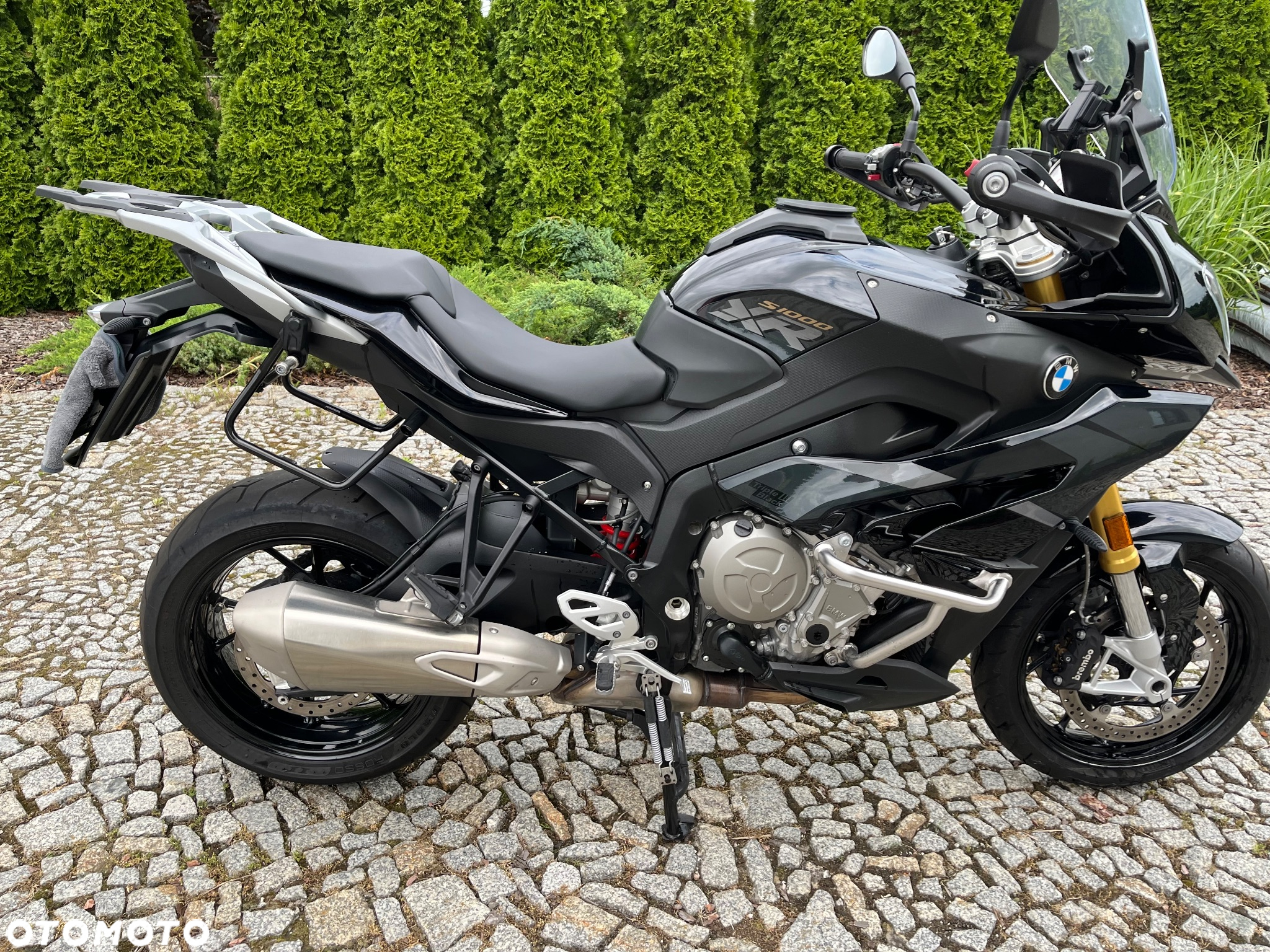 BMW XR - 8