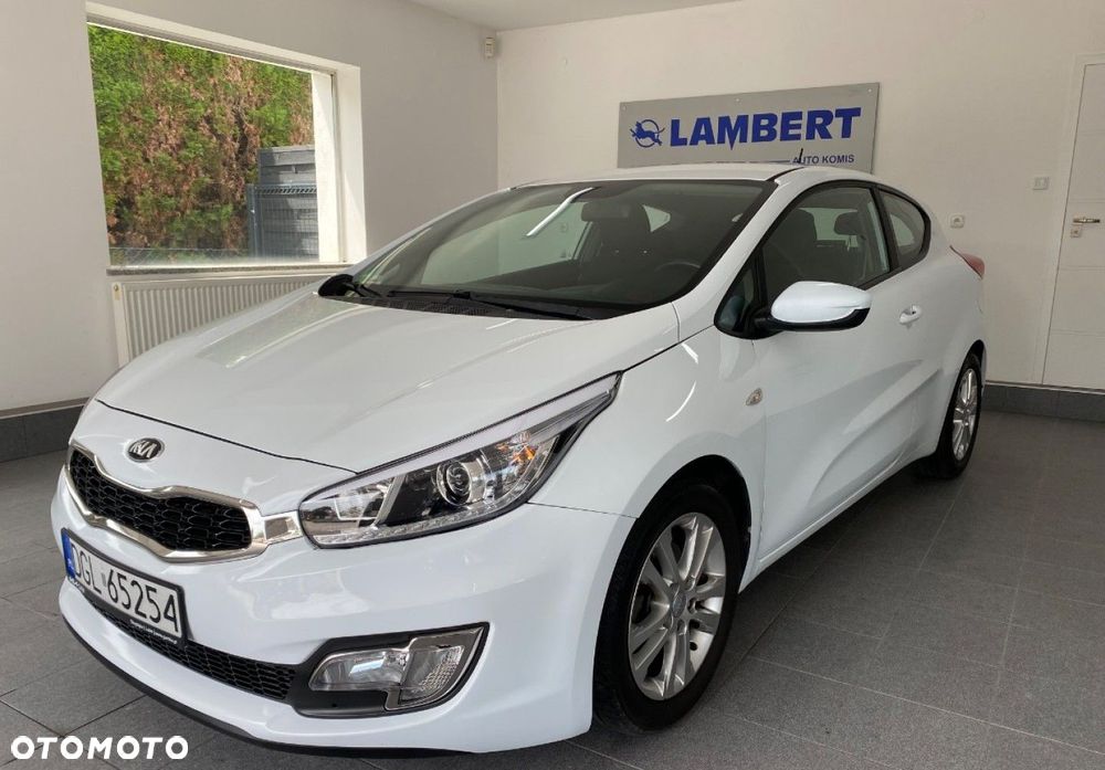 Kia Ceed - 1