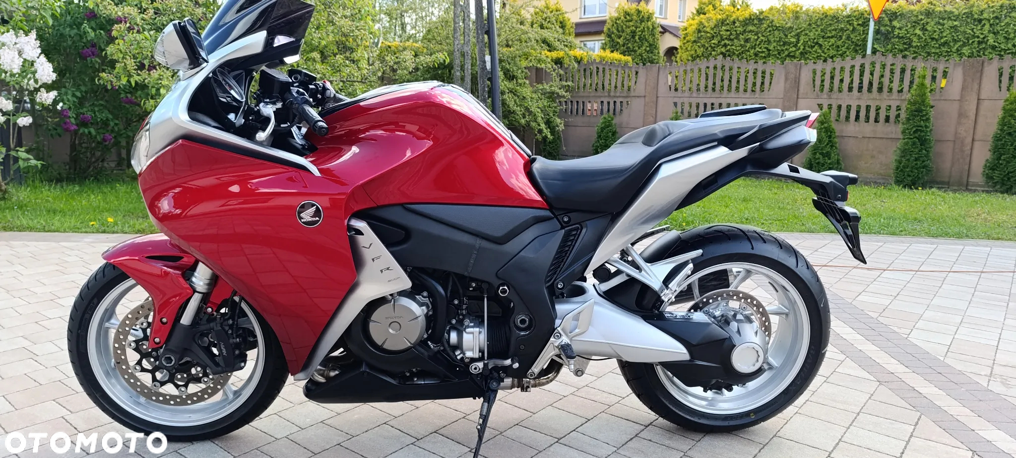 Honda VFR - 2