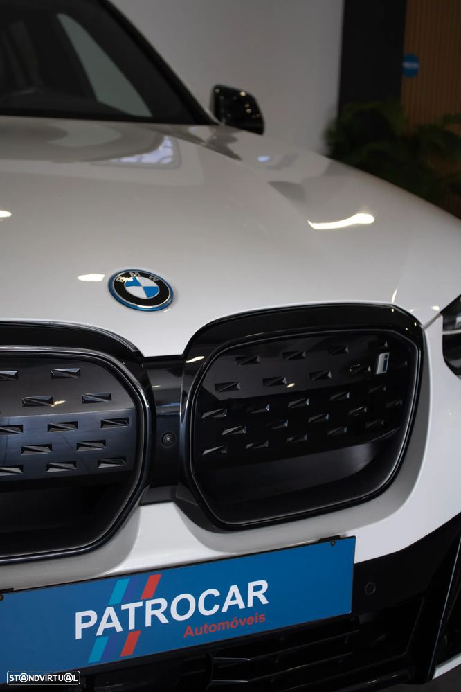 BMW iX3 M Sport Impressive - 7