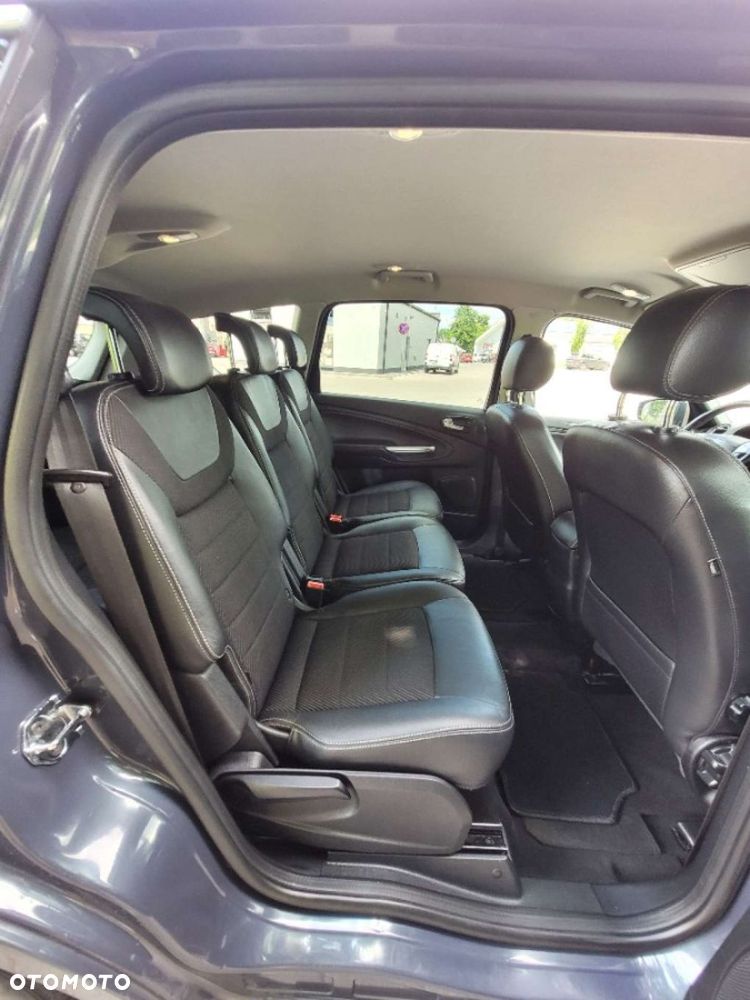 Ford S-Max 2.0 TDCi DPF Titanium - 17