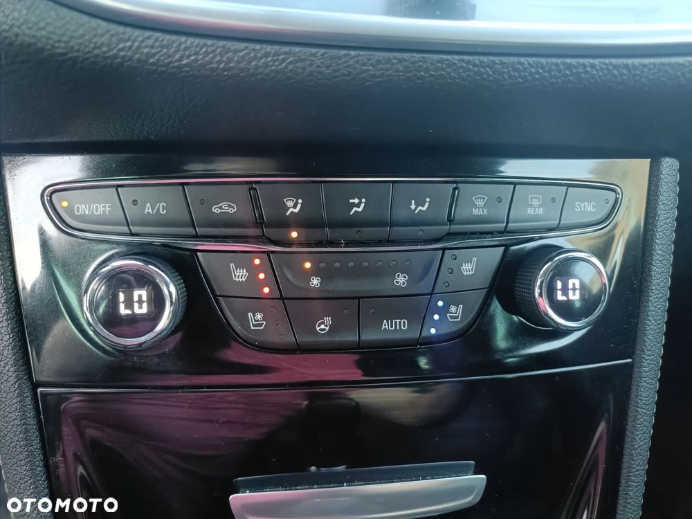 Opel Astra 1.4 Turbo Ultimate - 8