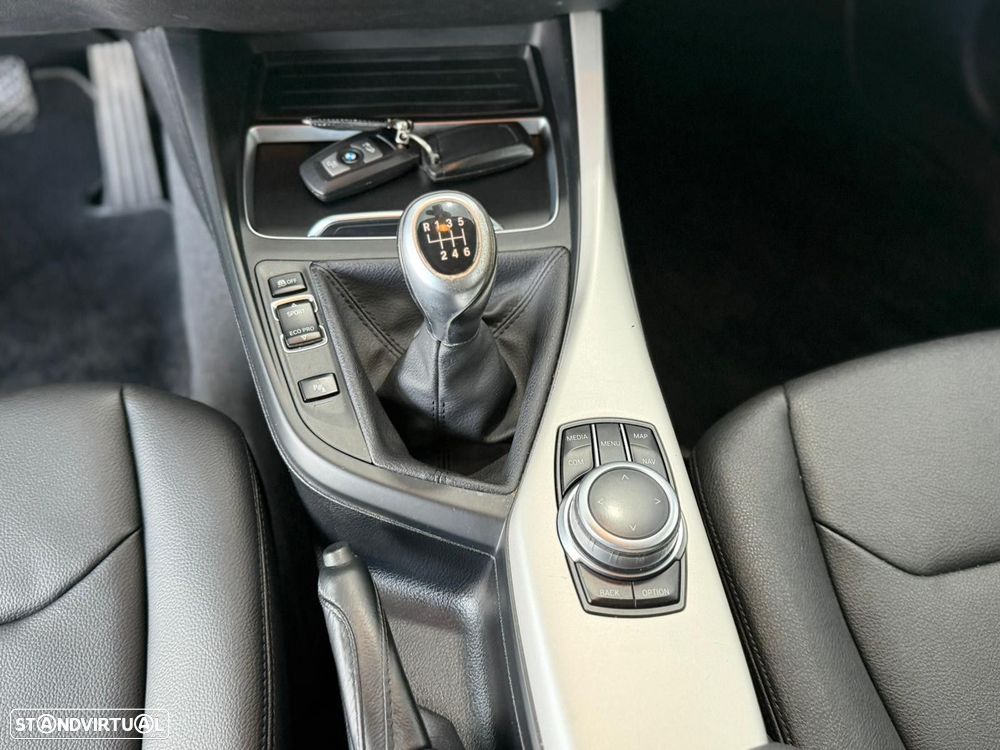 BMW 116 d Line Luxury - 11