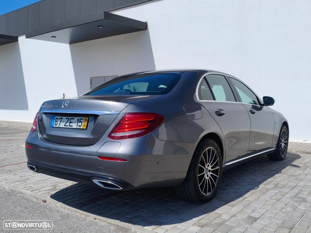 Mercedes-Benz E 300 de AMG Line - 23