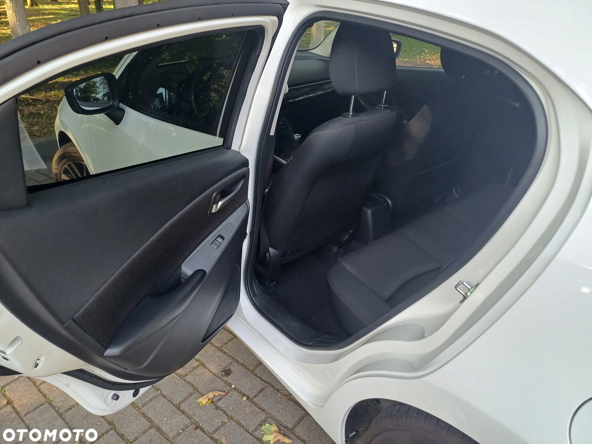 Mazda 2 SKYACTIV-G 75 Center-Line - 26