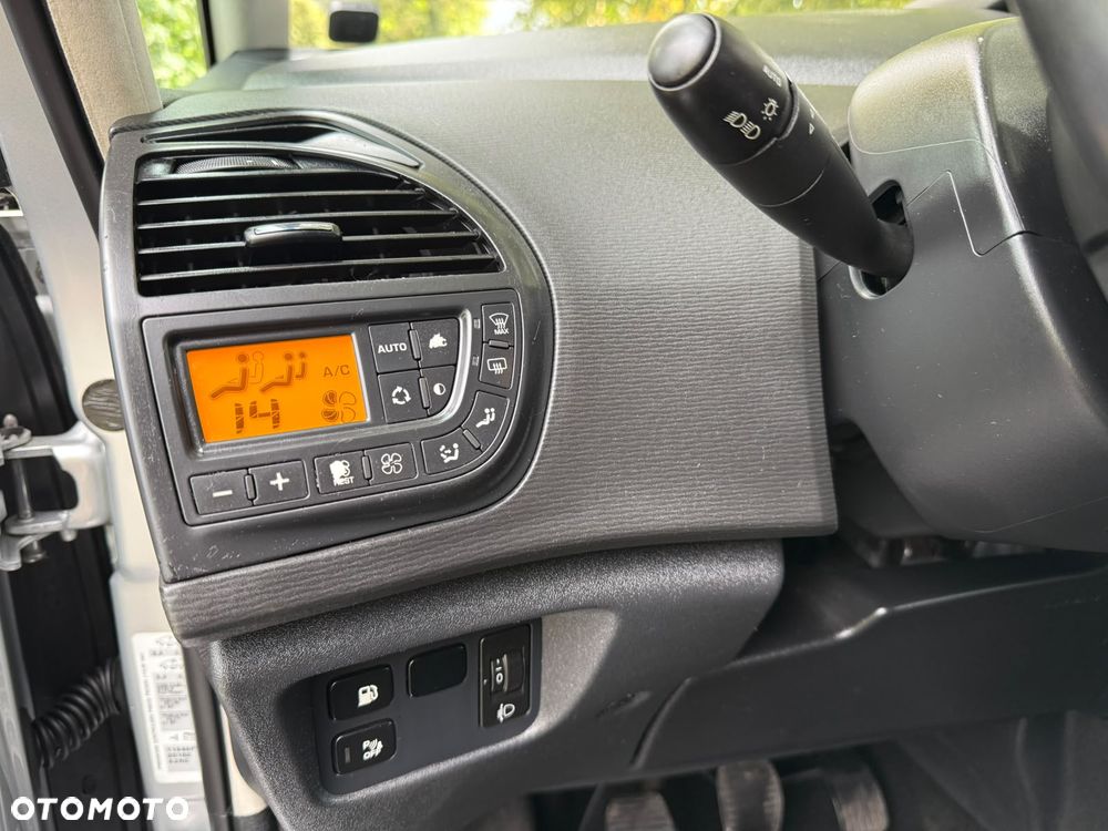 Citroën C4 Picasso 1.6 VTi Seduction - 11