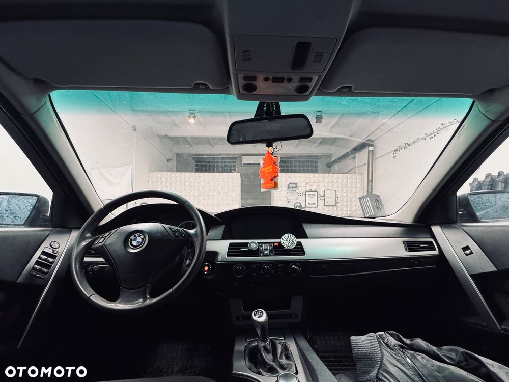 BMW Seria 5 520d - 9