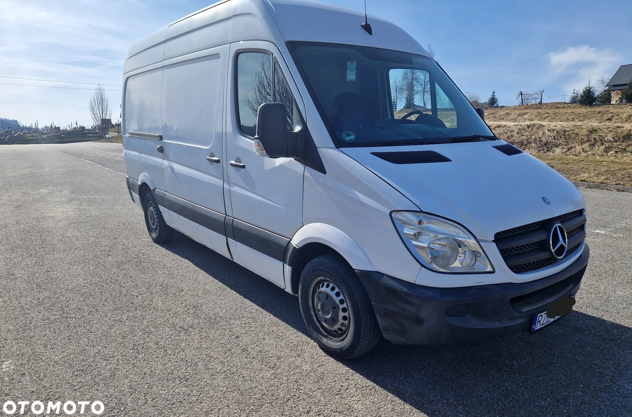 Mercedes-Benz Sprinter - 2