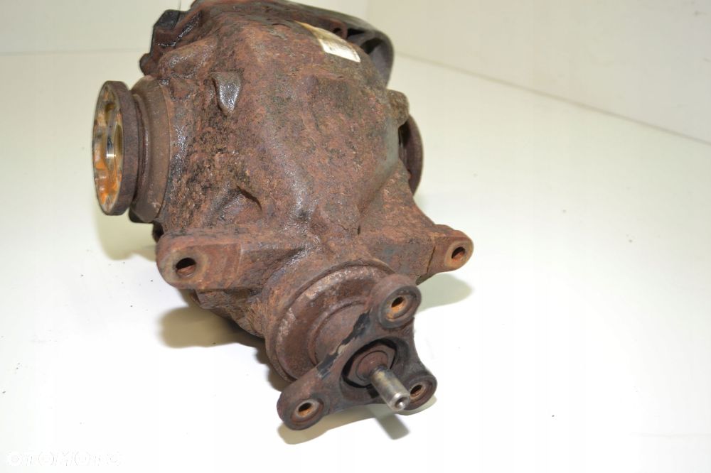 MOST DYFER TYŁ 7556678 BMW E90 E91 E87 2.56 2.0D M47 IDEALNY - 2