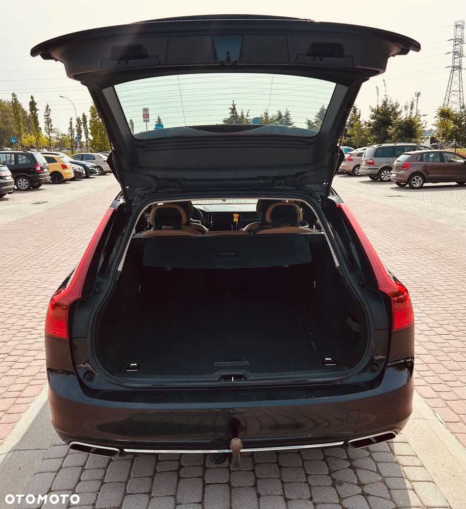 Volvo V90 D3 AWD Kinetic - 9
