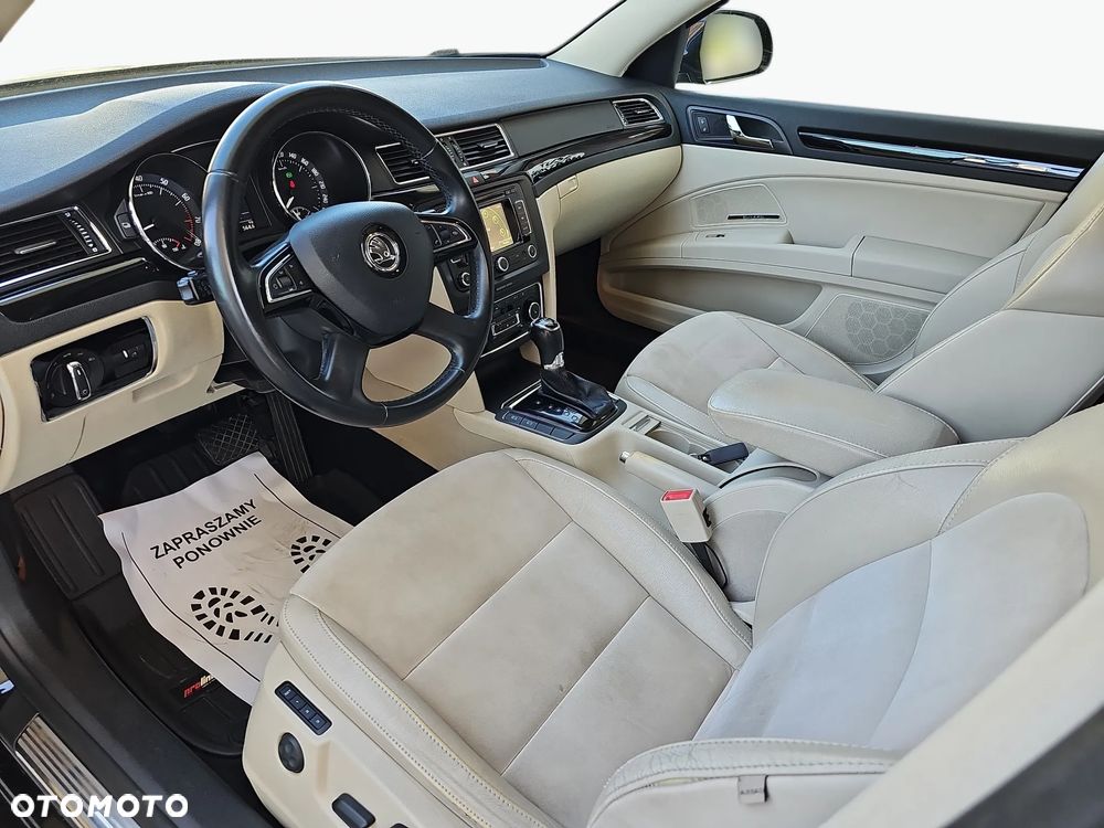 Skoda Superb 2.0 TSI Elegance DSG - 11