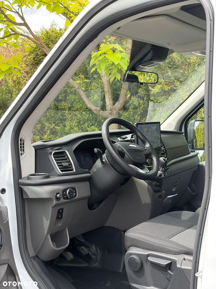 Ford Transit z zabudową skrzyniową L3 - 5