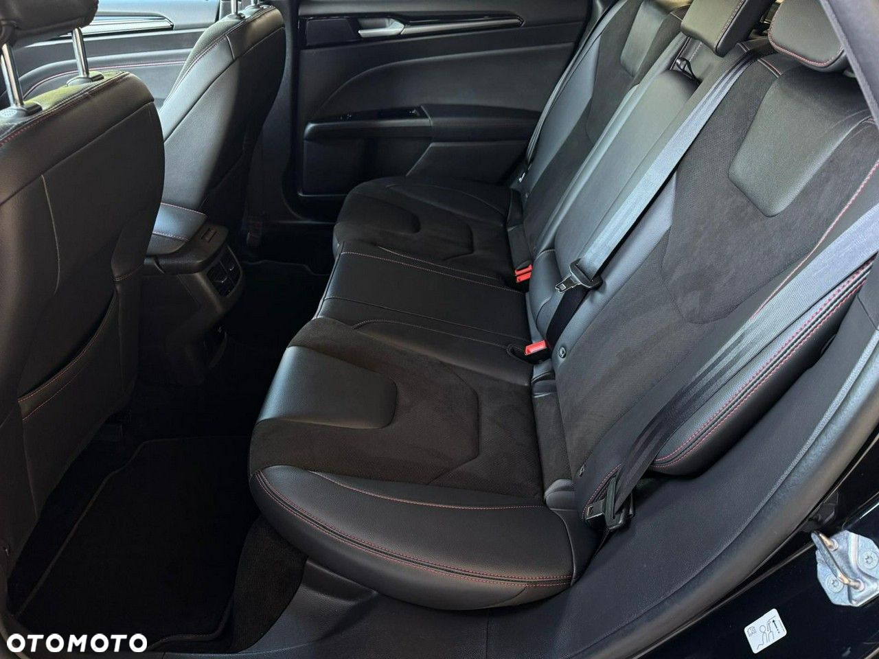Ford Mondeo - 30