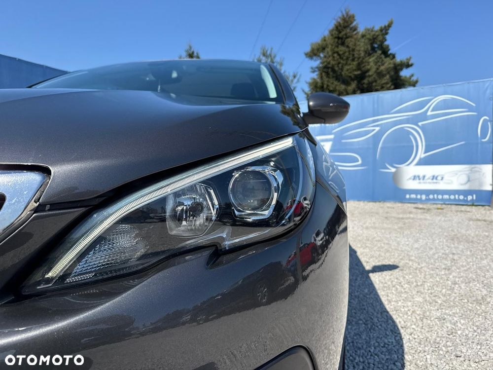 Peugeot 308 1.2 PureTech Business Line S&S - 11