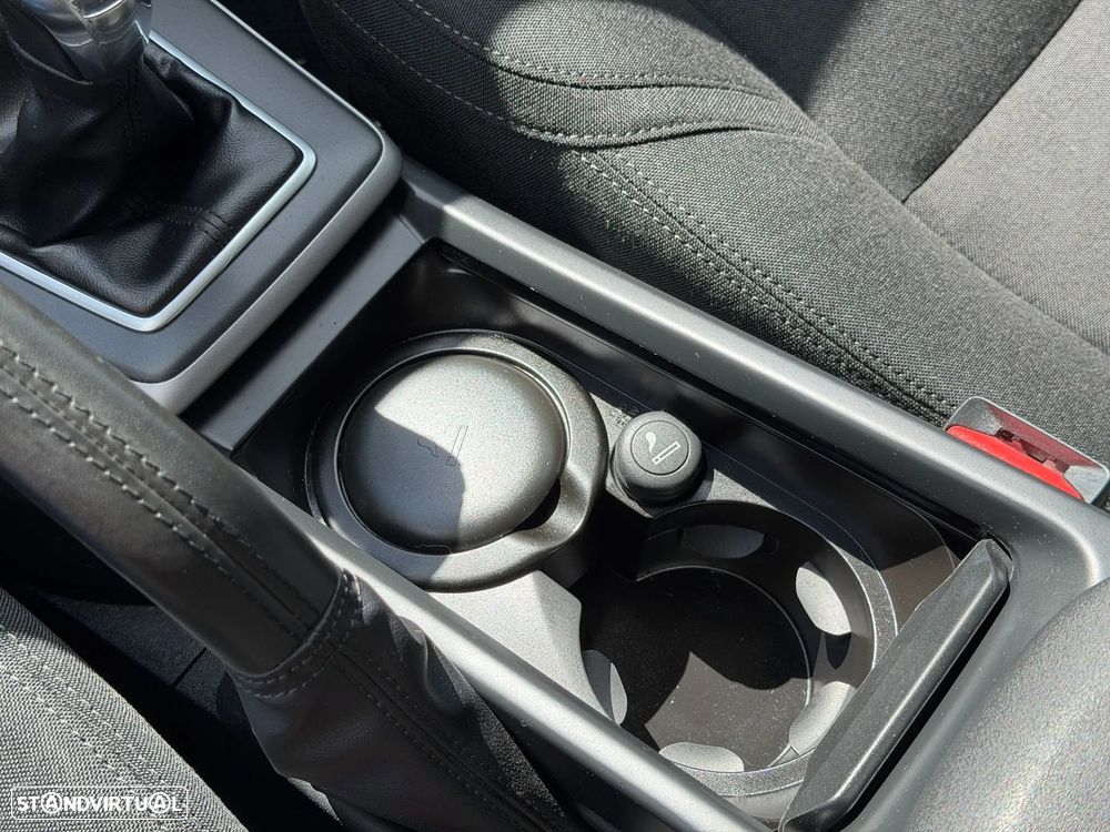 Volvo V40 D2 Momentum - 23