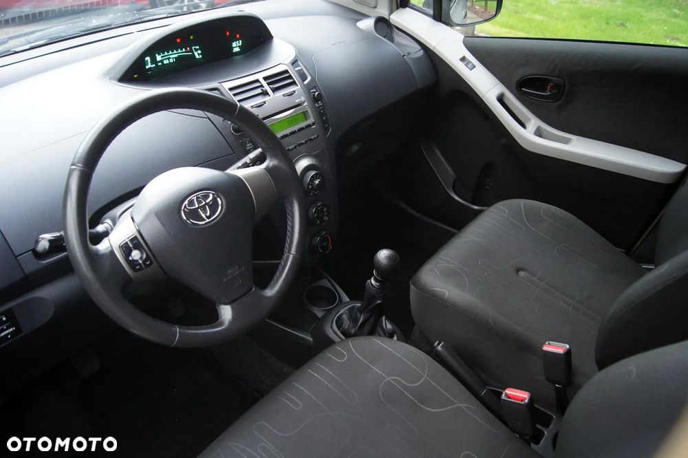 Toyota Yaris 1.33 VVT-i Cool+ - 19