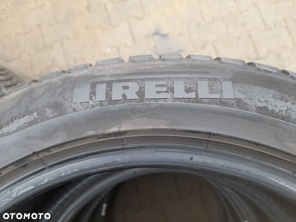 Opony zimowe Pirelli Winter Sottozero 3 255/45 19 104V M+S - 2