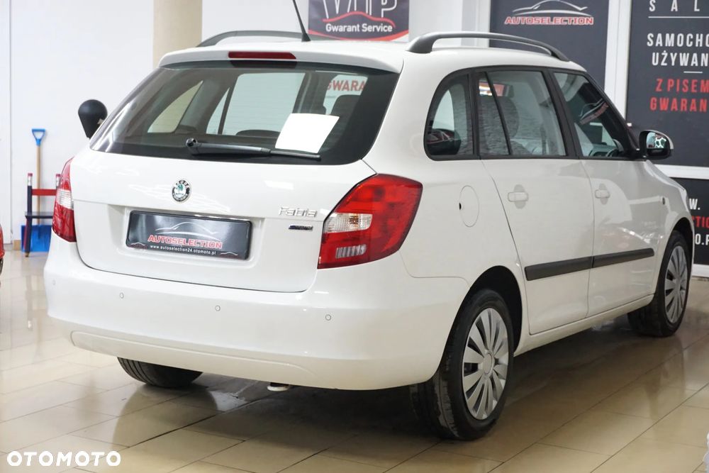 Skoda Fabia 1.2 TSI Ambiente - 4