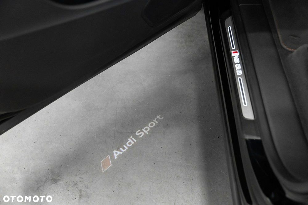 Audi RS Q8 - 35