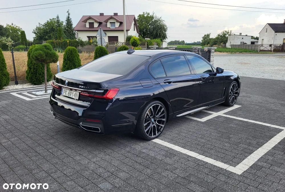 BMW Seria 7 750i xDrive - 6