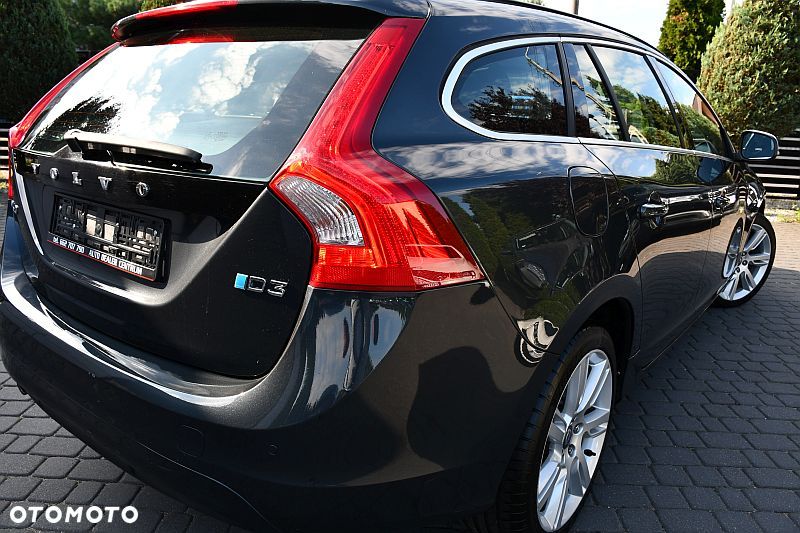 Volvo V60 D3 Momentum - 31