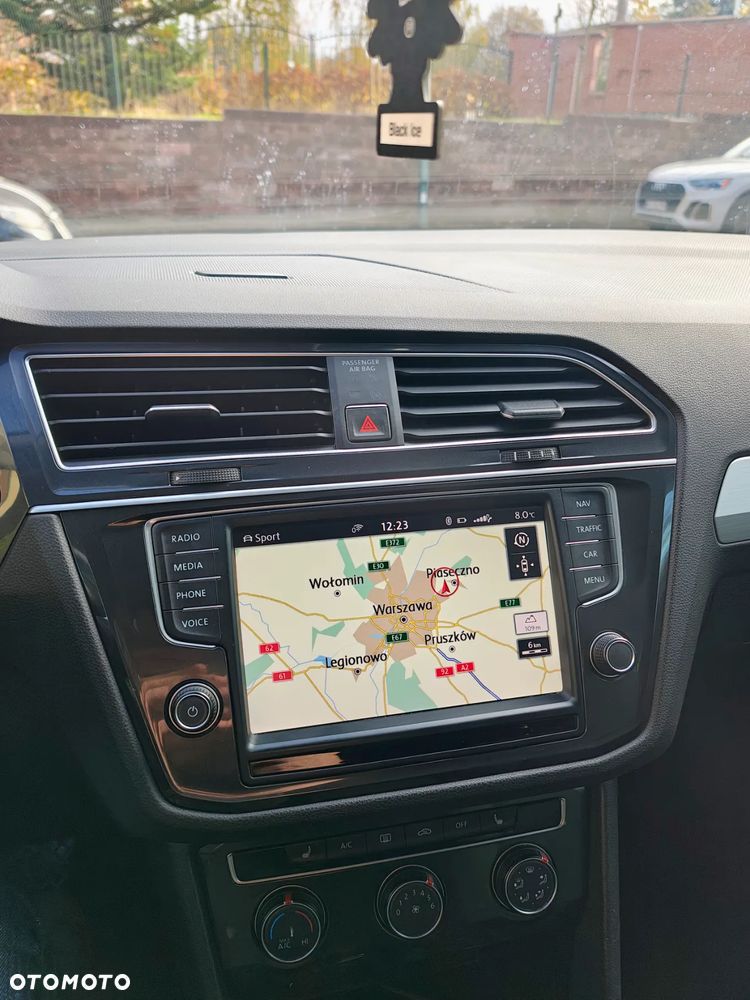 Volkswagen Tiguan 2.0 TDI SCR 4MOTION BlueMotion Technology DSG Sport & Style - 12