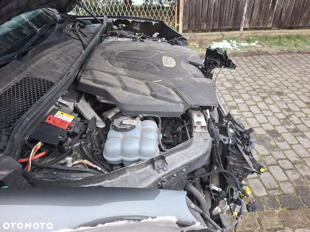 Porsche Cayenne - 14