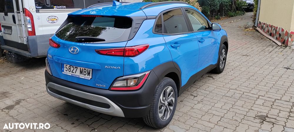 Hyundai KONA - 15