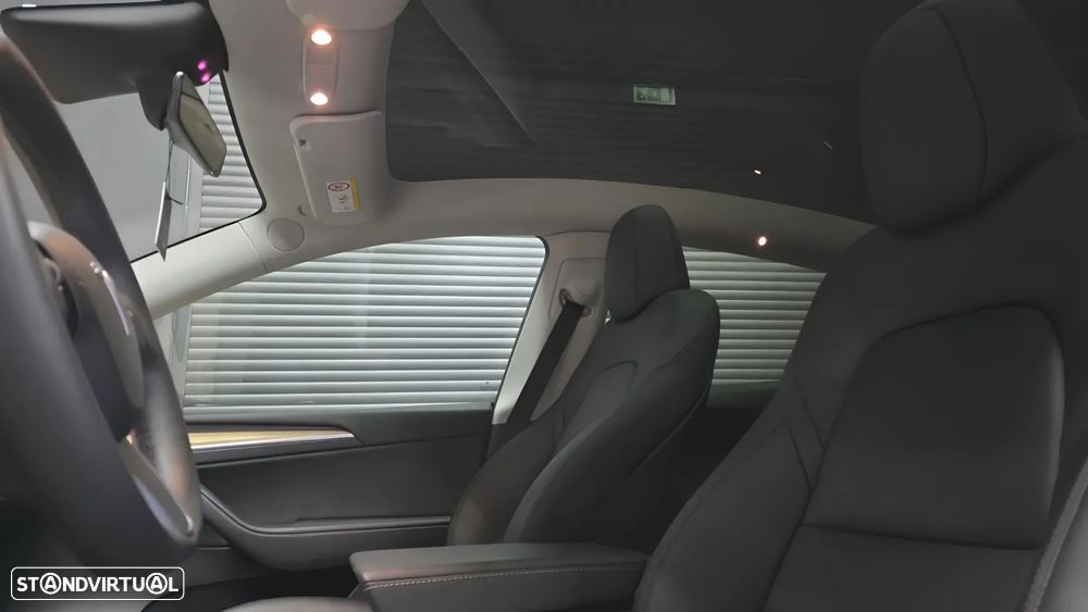 Tesla Model Y Standard - 13