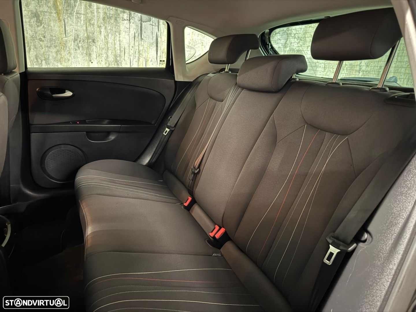 SEAT Leon 1.6 TDI Reference - 15