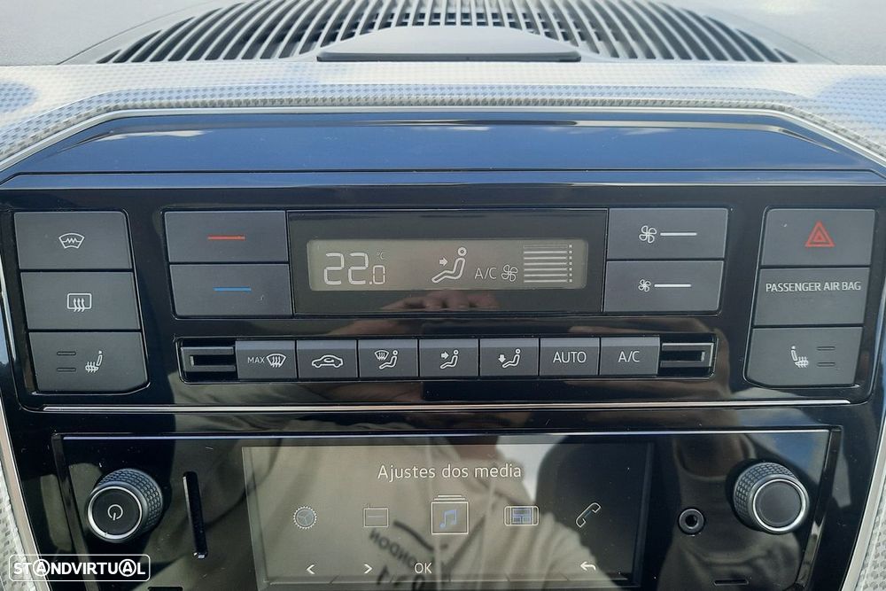 VW e-Up! Entry - 22