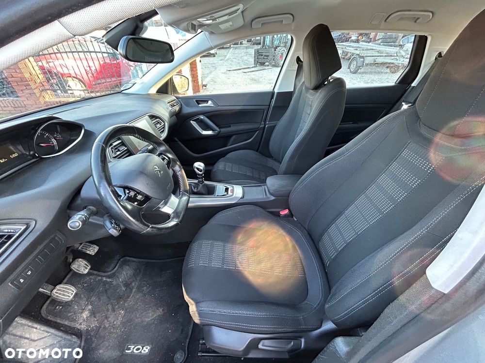 Peugeot 308 - 6