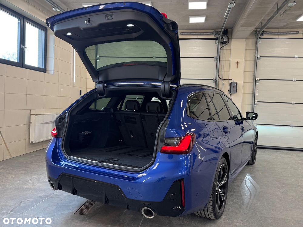 BMW Seria 3 320d xDrive M Sport sport - 35