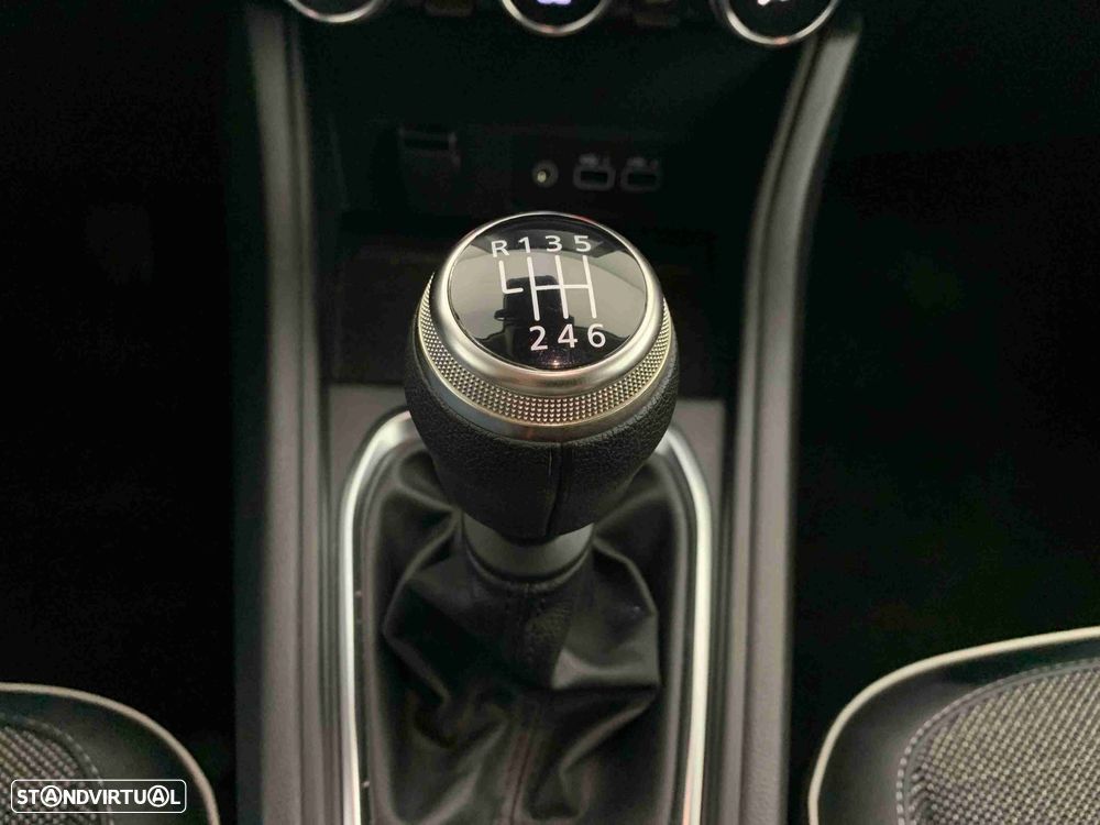 Renault Captur 1.0 TCe Techno - 10