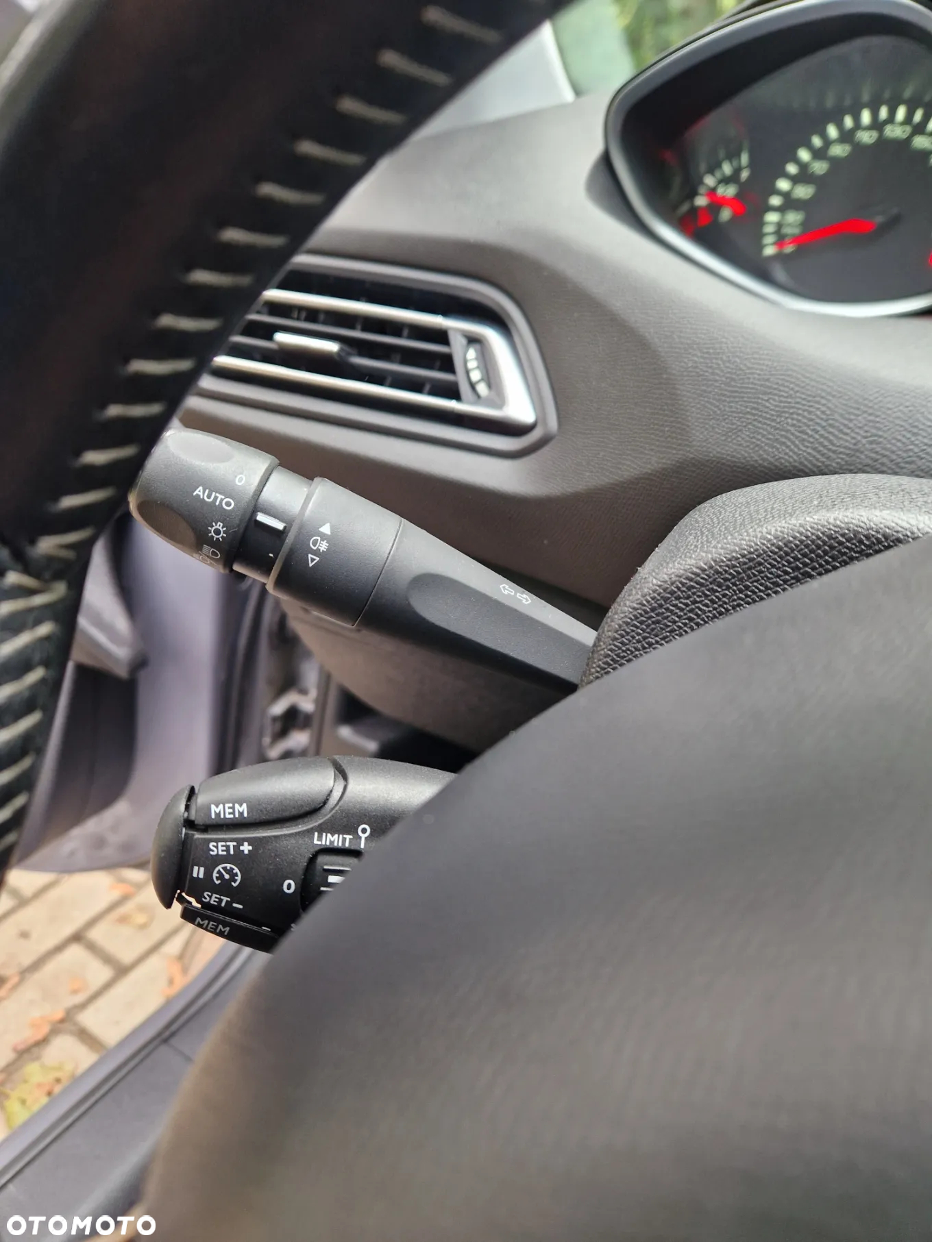 Peugeot 308 1.5 BlueHDi Active S&S - 27