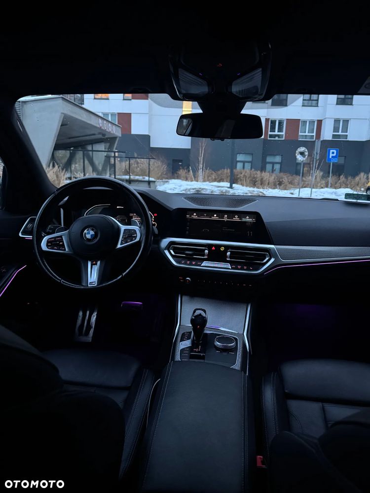 BMW Seria 3 320i Luxury Line - 9