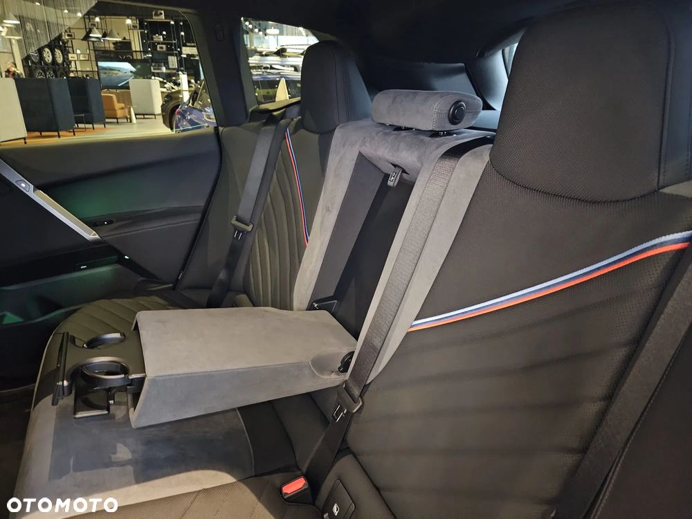 BMW iX xDrive45 - 19