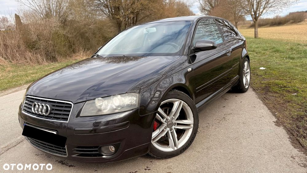 Audi A3 3-drzwiowe 2.0 FSI Ambition - 1