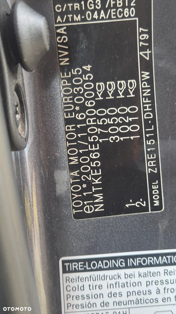 Toyota Auris 1.6 Sol - 16