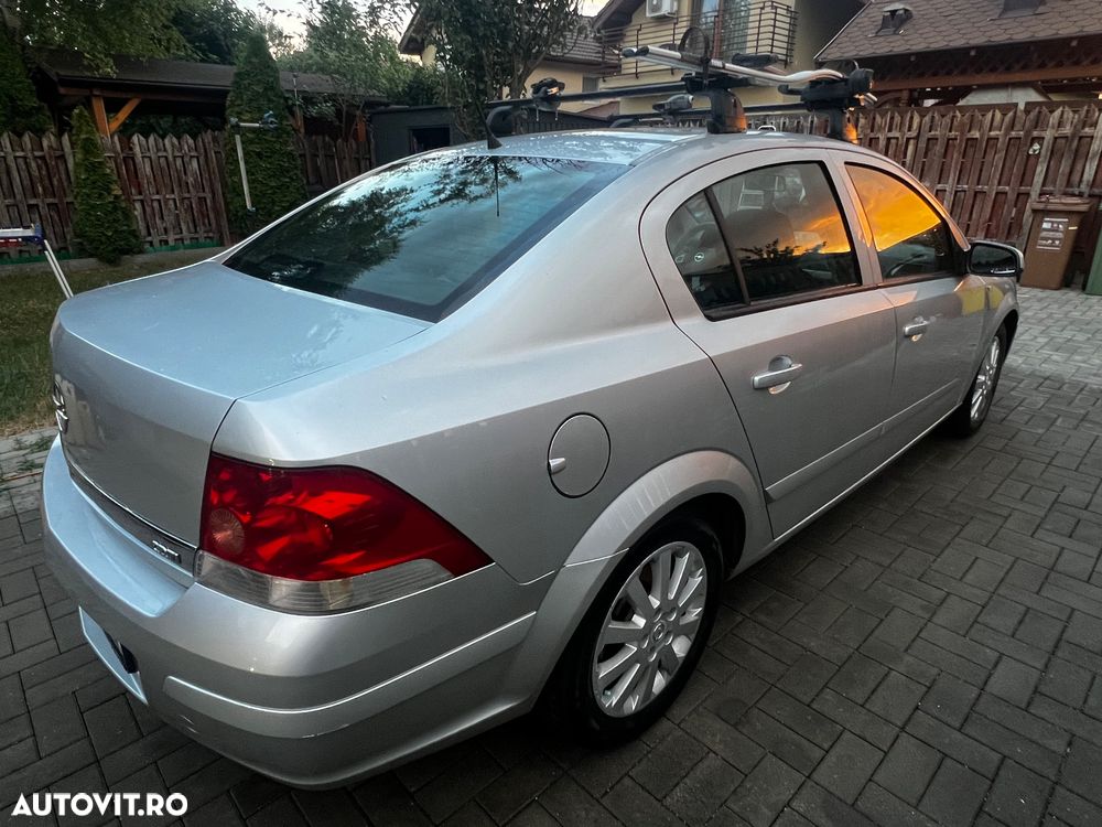 Opel Astra - 4