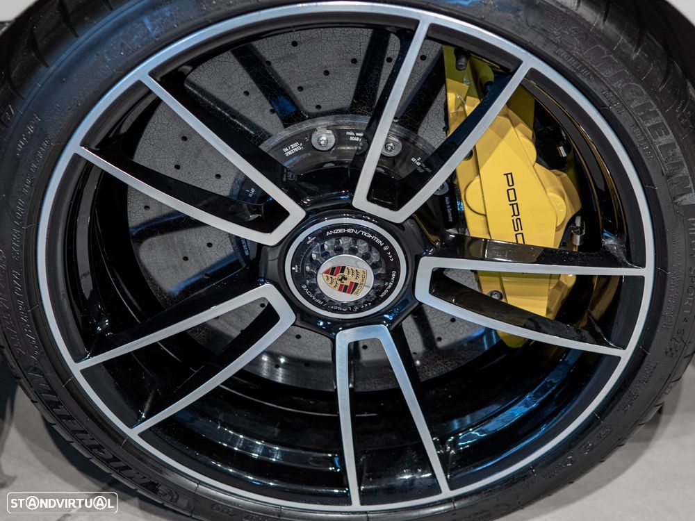 Porsche 911 (992) Turbo S PDK - 13