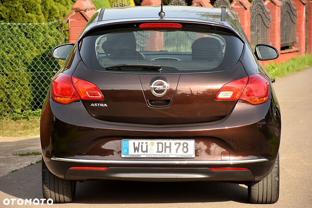 Opel Astra 1.6 Color Edition - 16