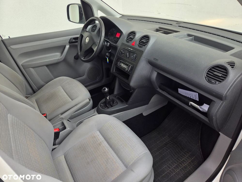 Volkswagen Caddy - 10