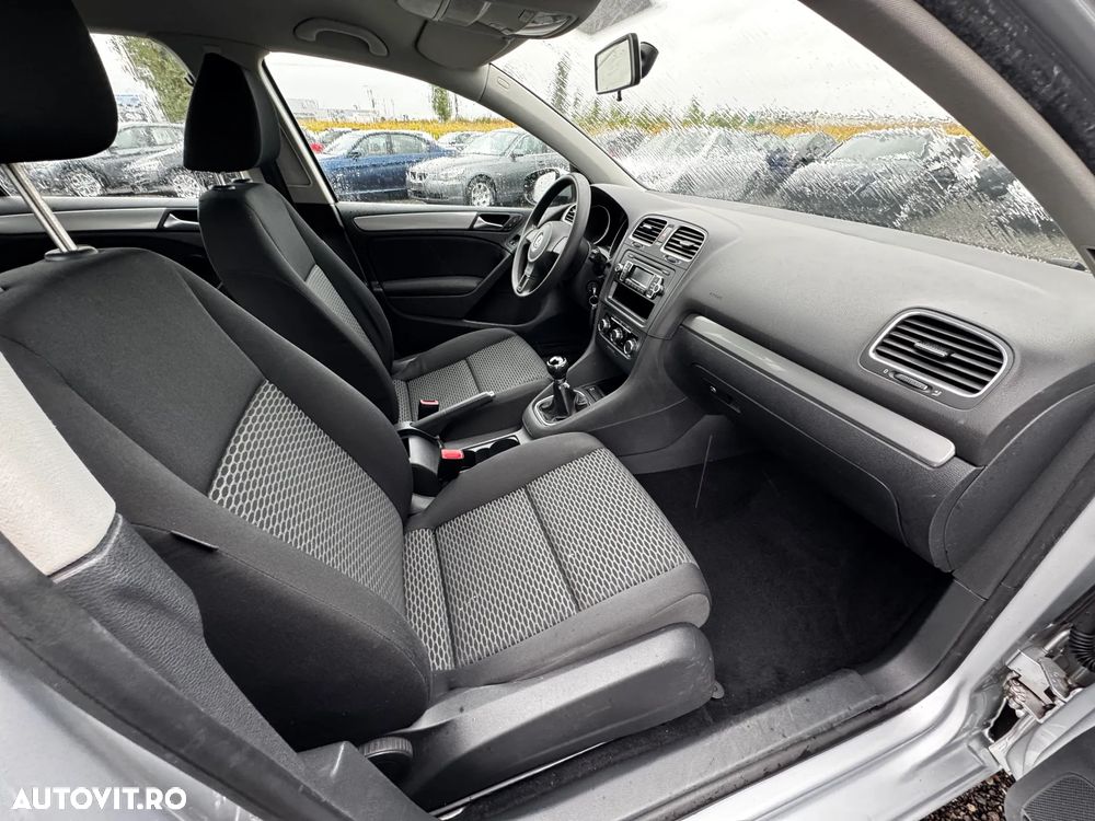Volkswagen Golf 2.0 TDI DPF Trendline - 15