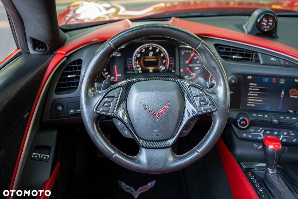 Chevrolet Corvette - 21